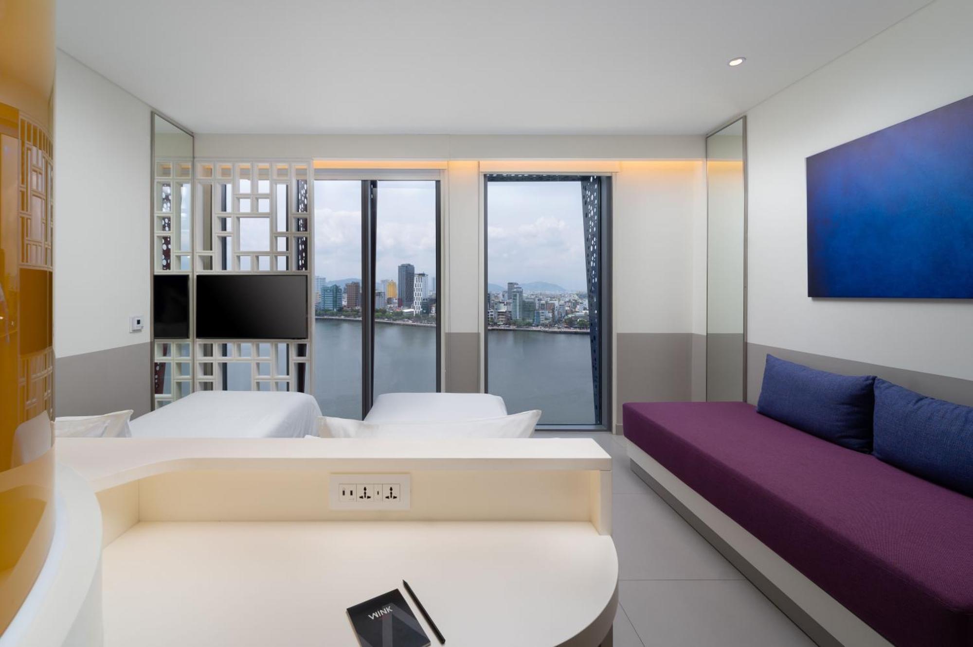Wink Icon Hotel Danang Riverside - Luxury Suites - 24Hrs Stay & Rooftop Pool Bar エクステリア 写真